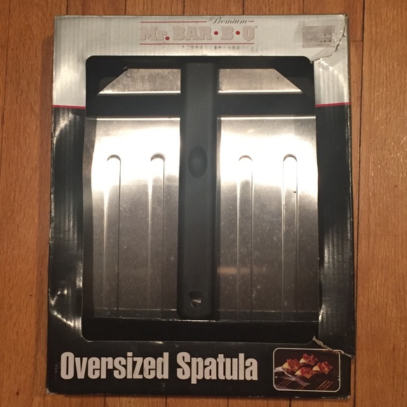 Huge BBQ Spatula & Oversized Corn Holders/Skewers - Picture 2 of 7